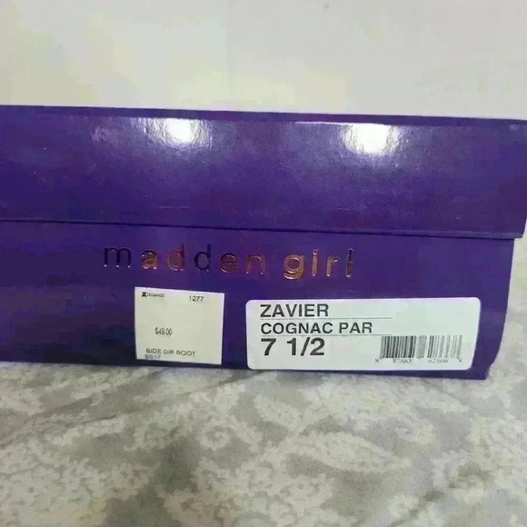 Madden Girl women's slip on suede booties size 7.5 - Picture 5 of 6